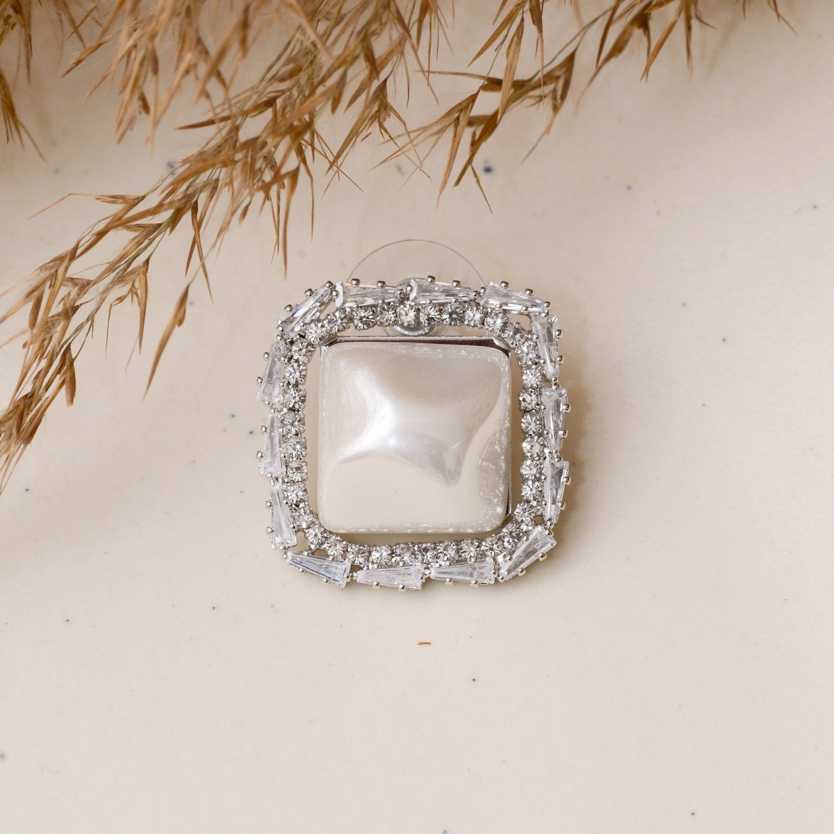 Timeless Pearl Earrings