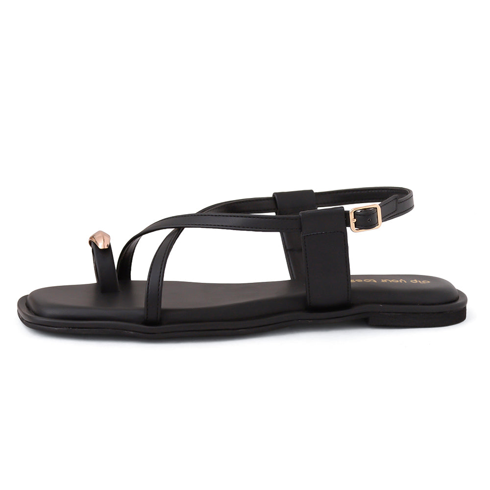 Black Toe Ring Detail Sandals