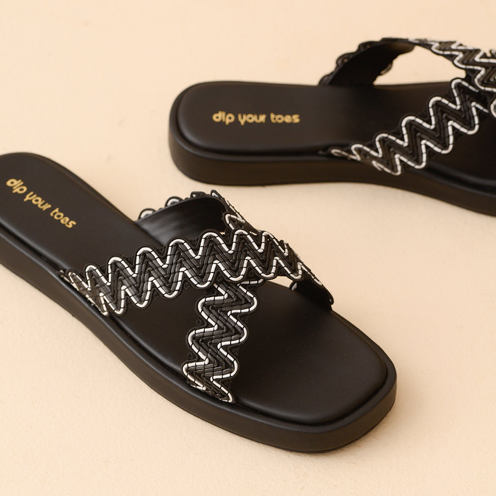 Black Crossover Flatforms