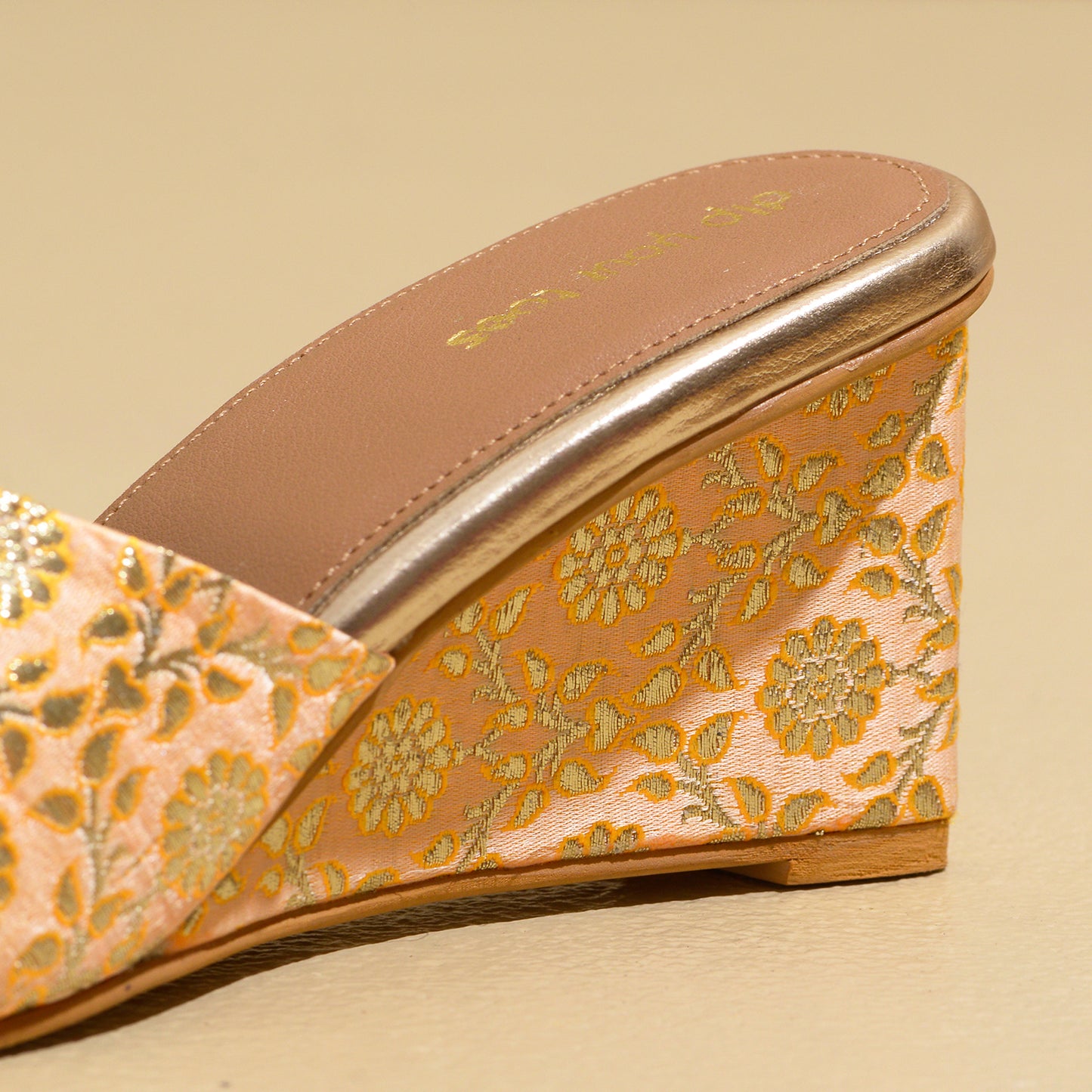 Peach Banarasi Gold Wedges