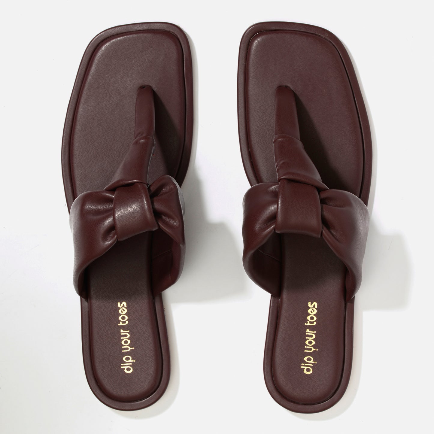 Ruby puffy Knotted flats