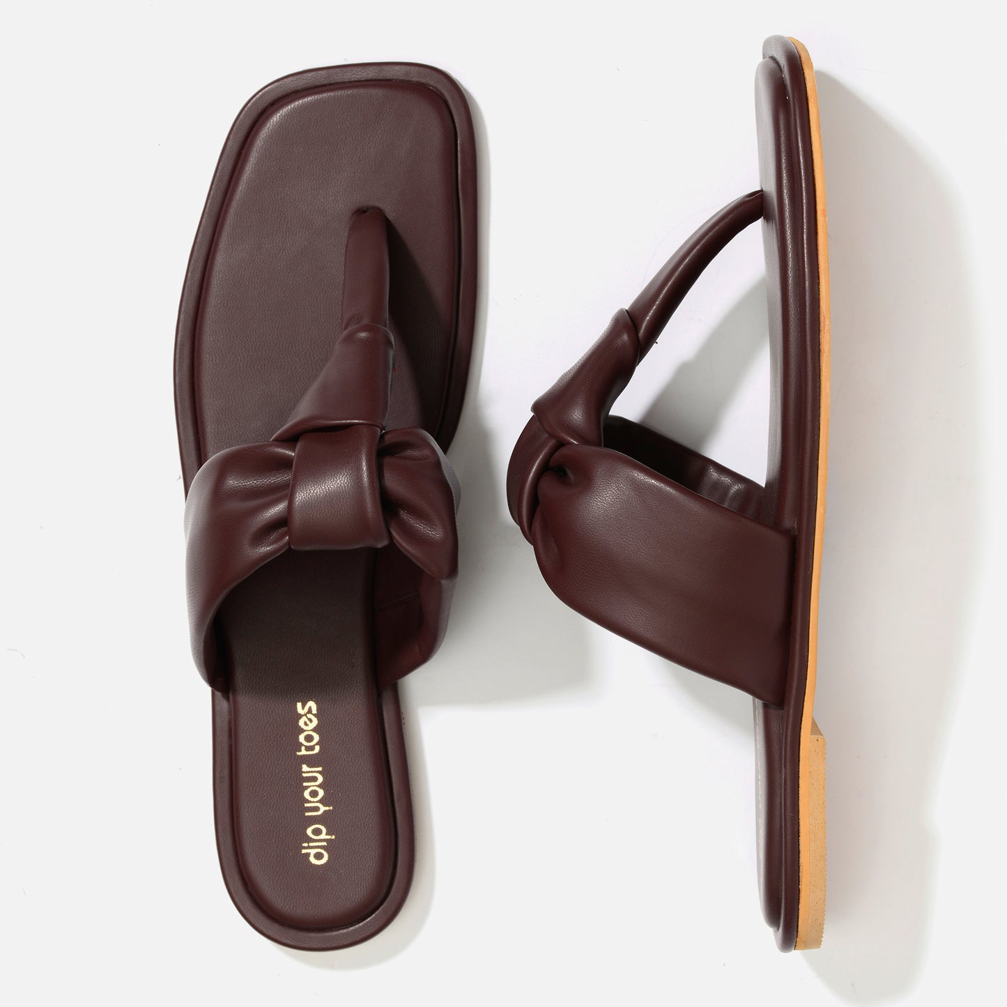 Ruby puffy Knotted flats