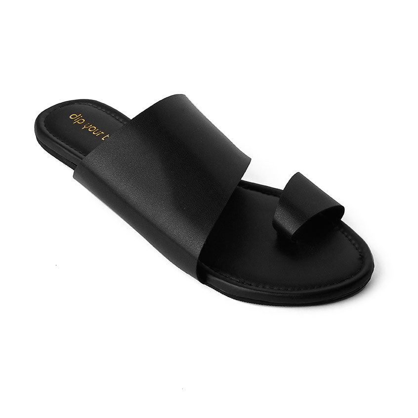 Black toe ring flats