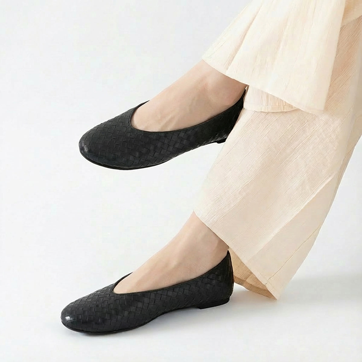 Black Ballet Flats