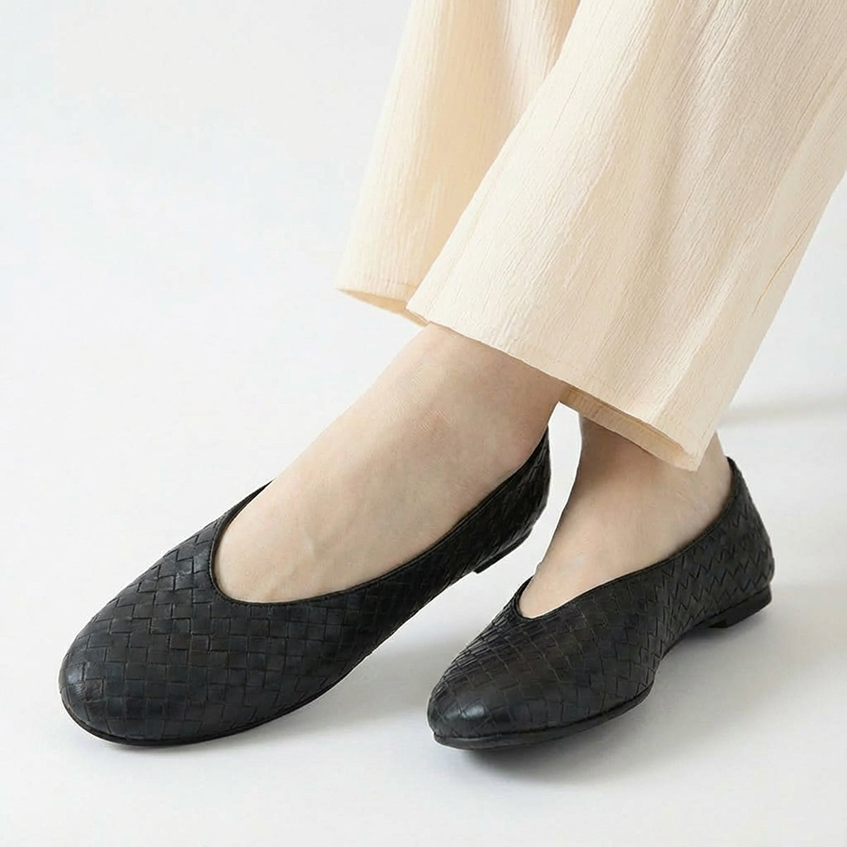 Black Ballet Flats