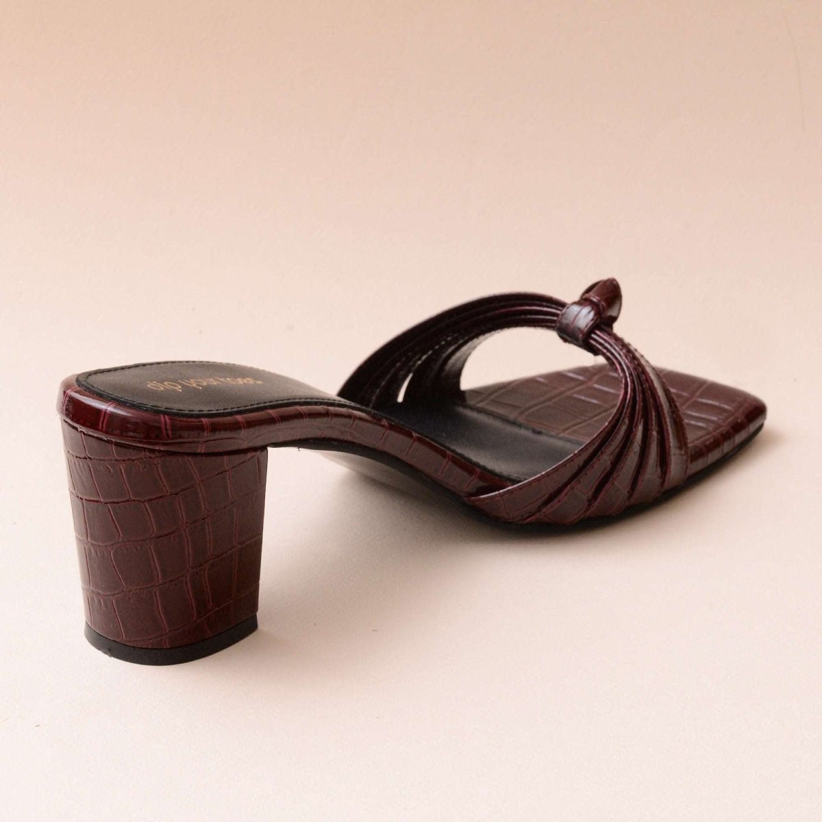 Mulberry knotted textured Heels