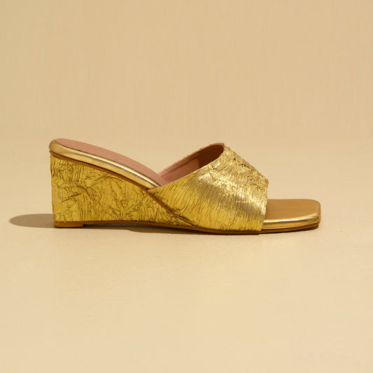 Crinkle Gold Wedges