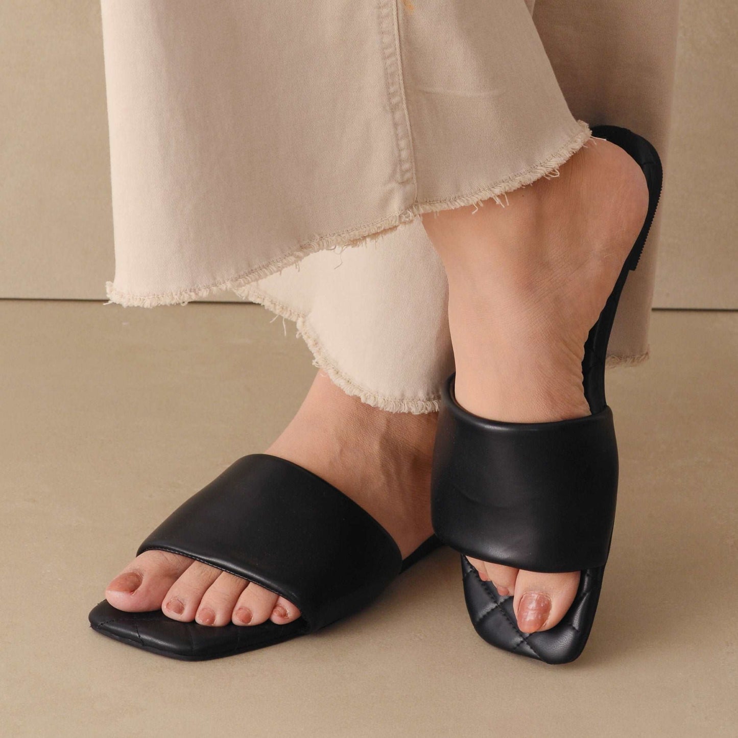 Black Quilted Sliders