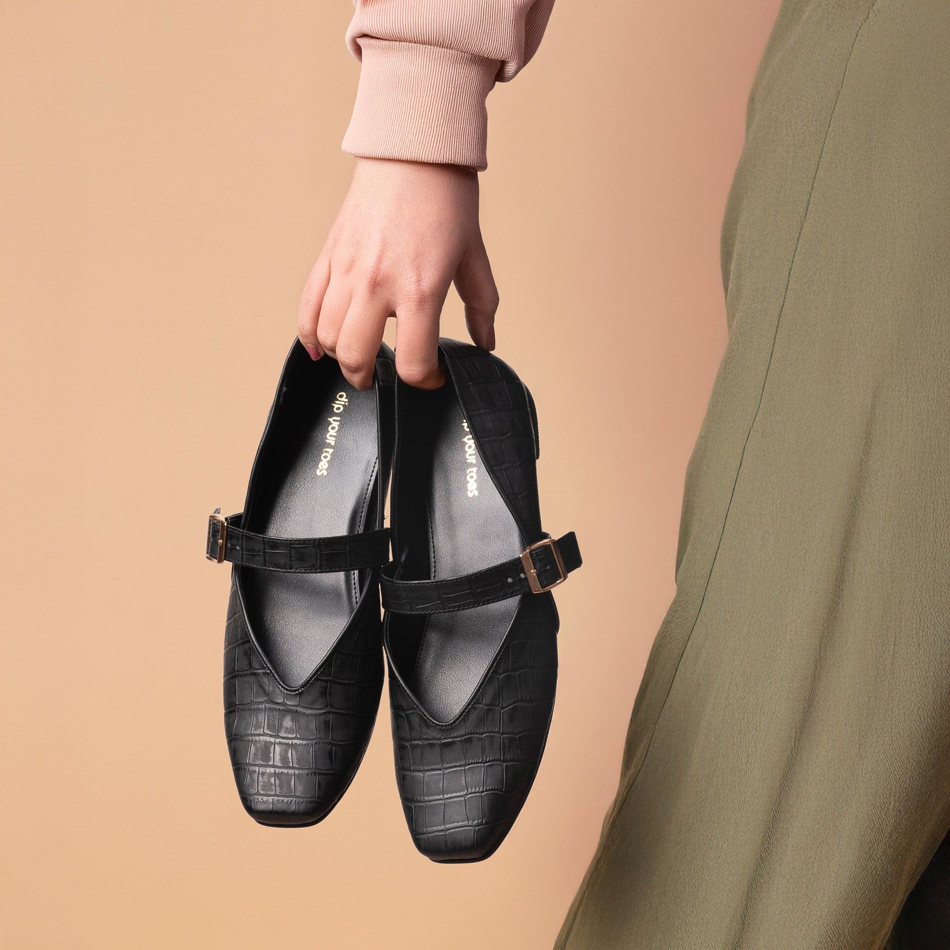 Black textured Mary Jane Flats – Dip Your Toes