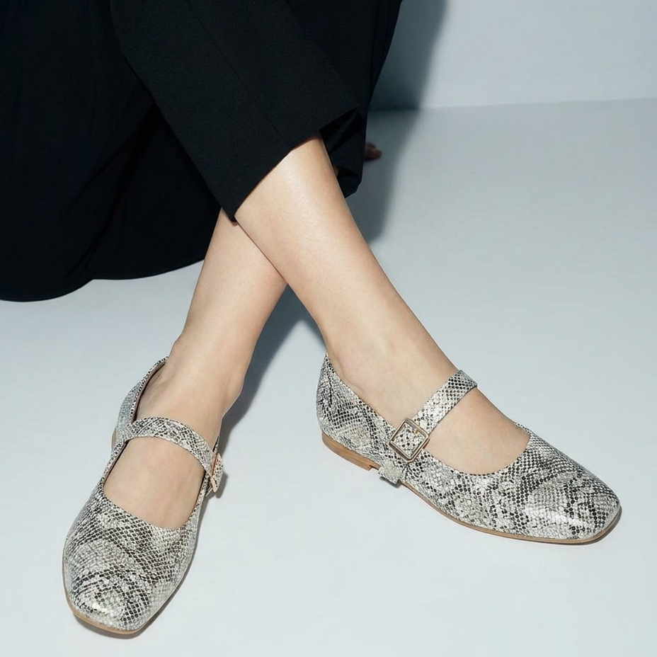 Metallic textured Mary Jane Flats