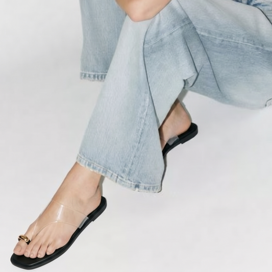 Black Toe Ring Detail flats