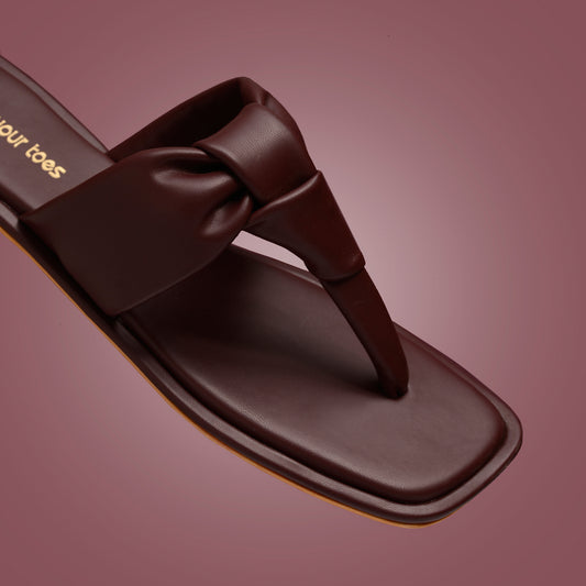 Ruby puffy Knotted flats